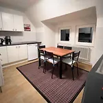 Schoene Und Geraeumige Monteurwohnung